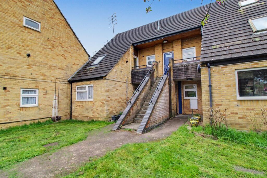 1 bed 1st Floor Flat for rent in Hatfield. From Ian Gibbs - Enfield