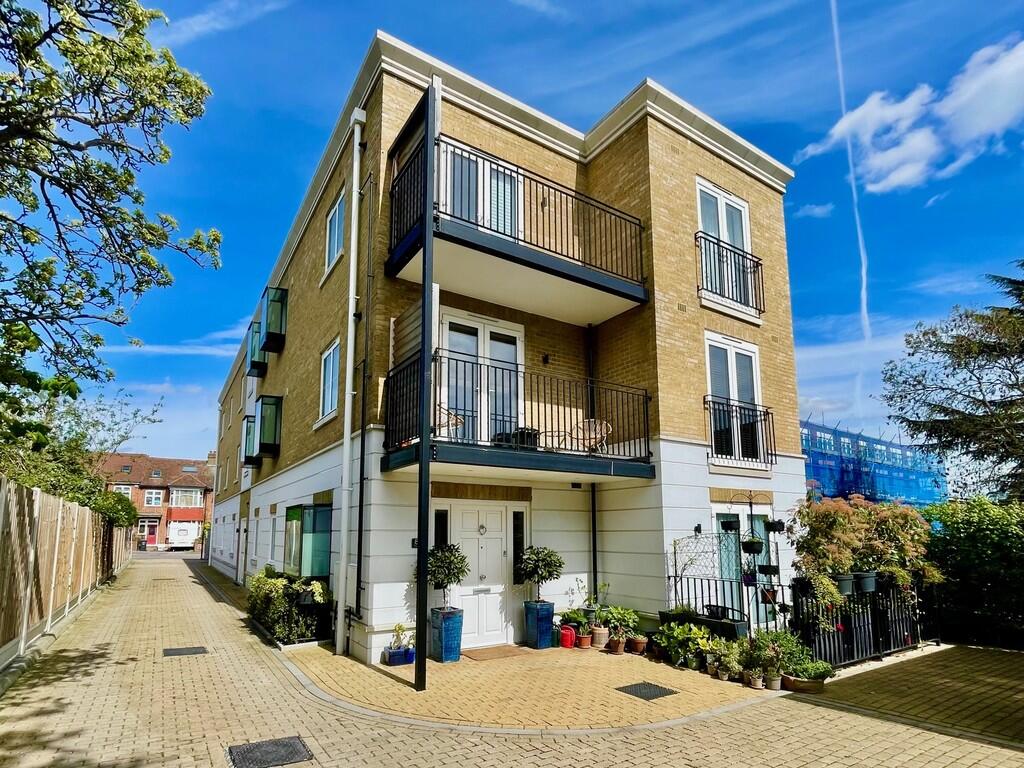 2 bed Apartment for rent in Woodford. From iglu - London