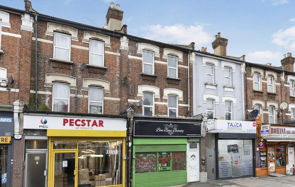 5 bed 1st Floor Flat for rent in East Ham. From iglu - London