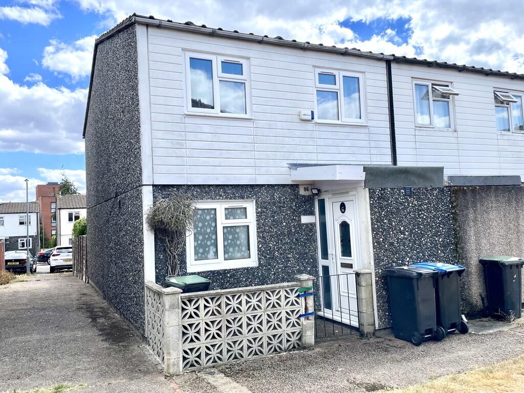 3 bed End of Terrace for rent in Chigwell. From iglu - London