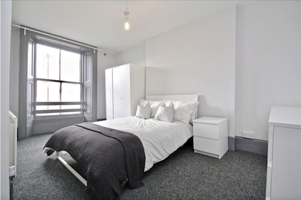 0 bed Flat Share for rent in London. From iMove Property - Crystal Palace - London