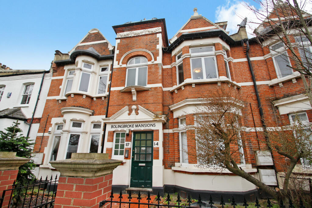 2 bed 1st Floor Flat for rent in Battersea. From iMove Property - Crystal Palace - London