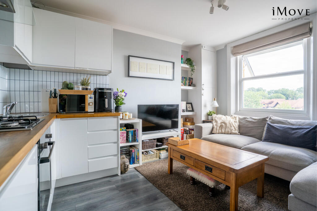 2 bed 1st Floor Flat for rent in London. From iMove Property - Crystal Palace - London