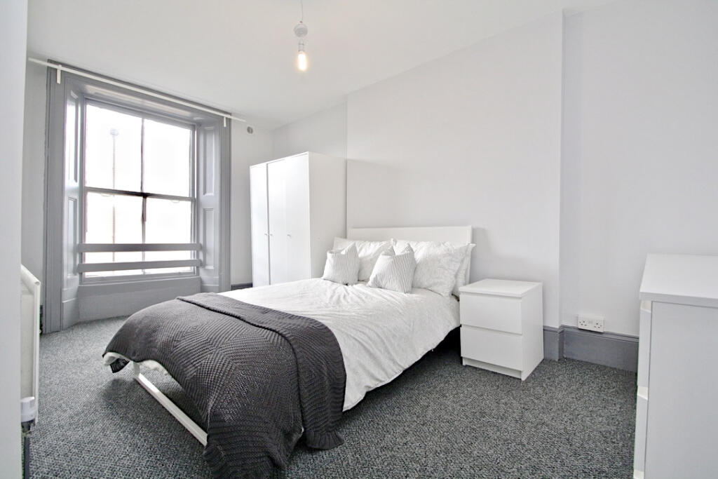 0 bed Flat Share for rent in London. From iMove Property - Crystal Palace - London
