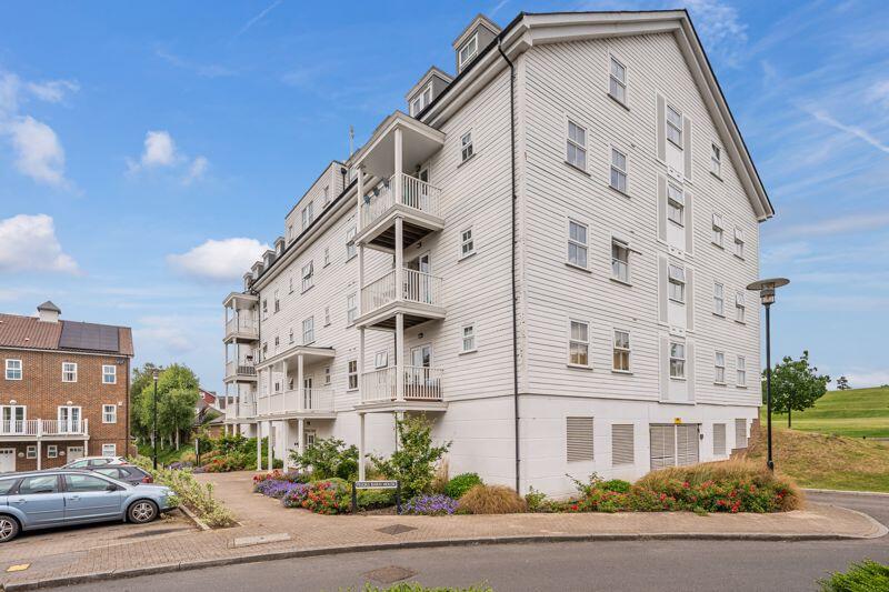 2 bed 1st Floor Flat for rent in Worcester Park. From Ivy Gate - London - Sales & Lettings