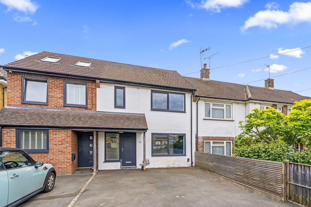 3 bed Semi Detached for rent in Reigate. From Ivy Gate - London - Sales & Lettings 3 bed Semi Detached for rent in Reigate. From Ivy Gate - London - Sales & Lettings
