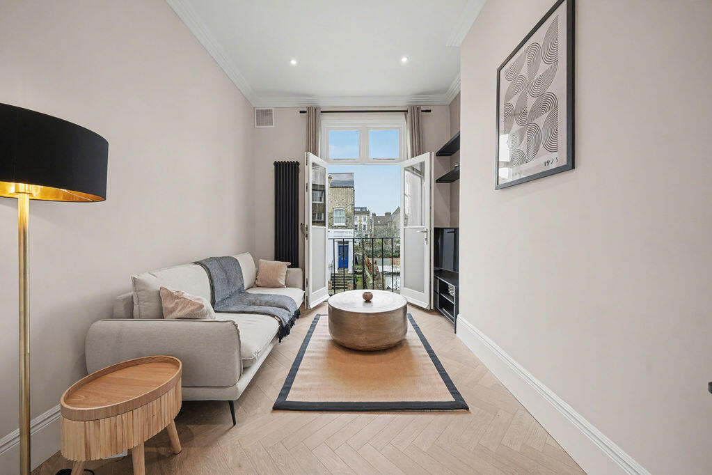 1 bed 1st Floor Flat for rent in Battersea. From Ivy Gate - London - Sales & Lettings 1 bed 1st Floor Flat for rent in Battersea. From Ivy Gate - London - Sales & Lettings