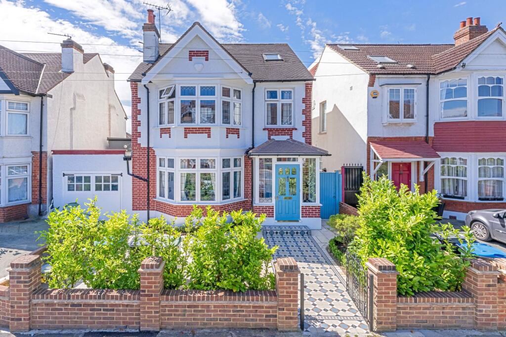 4 bed Detached for rent in New Malden. From Ivy Gate - London - Sales & Lettings