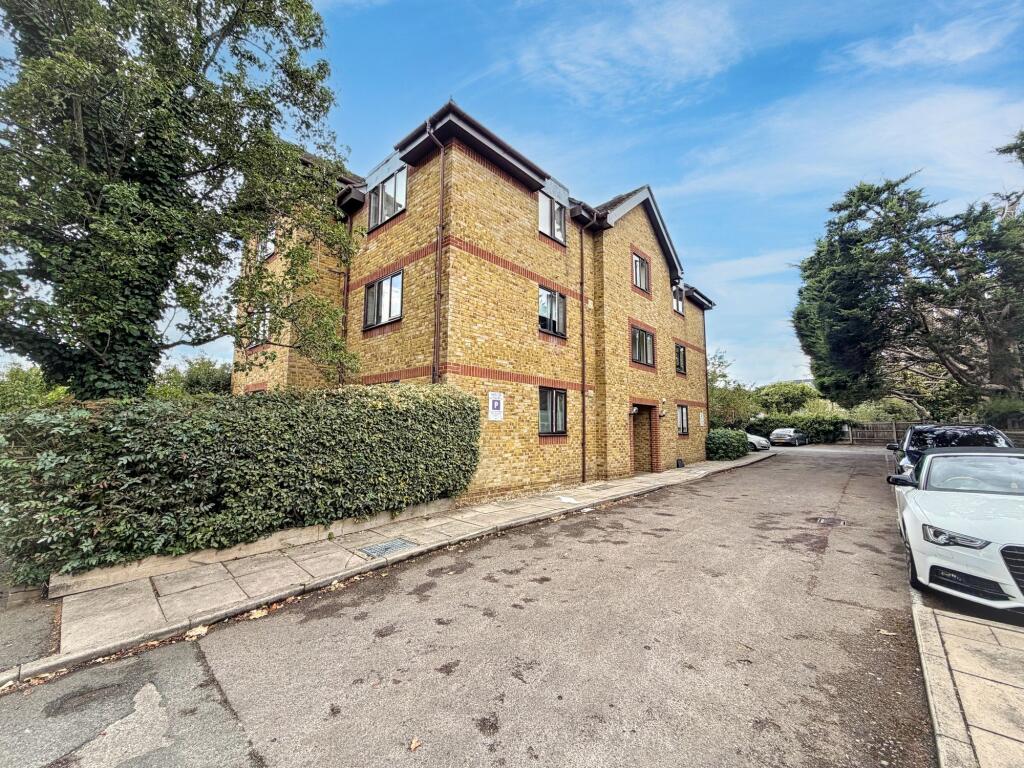 1 bed 1st Floor Flat for rent in Kingston upon Thames. From Ivy Gate - London - Sales & Lettings