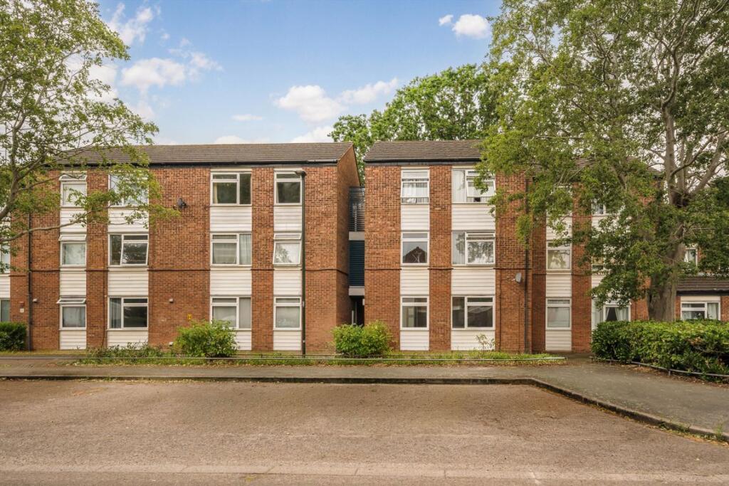 2 bed 1st Floor Flat for rent in Teddington. From Jackson-Stops - Teddington