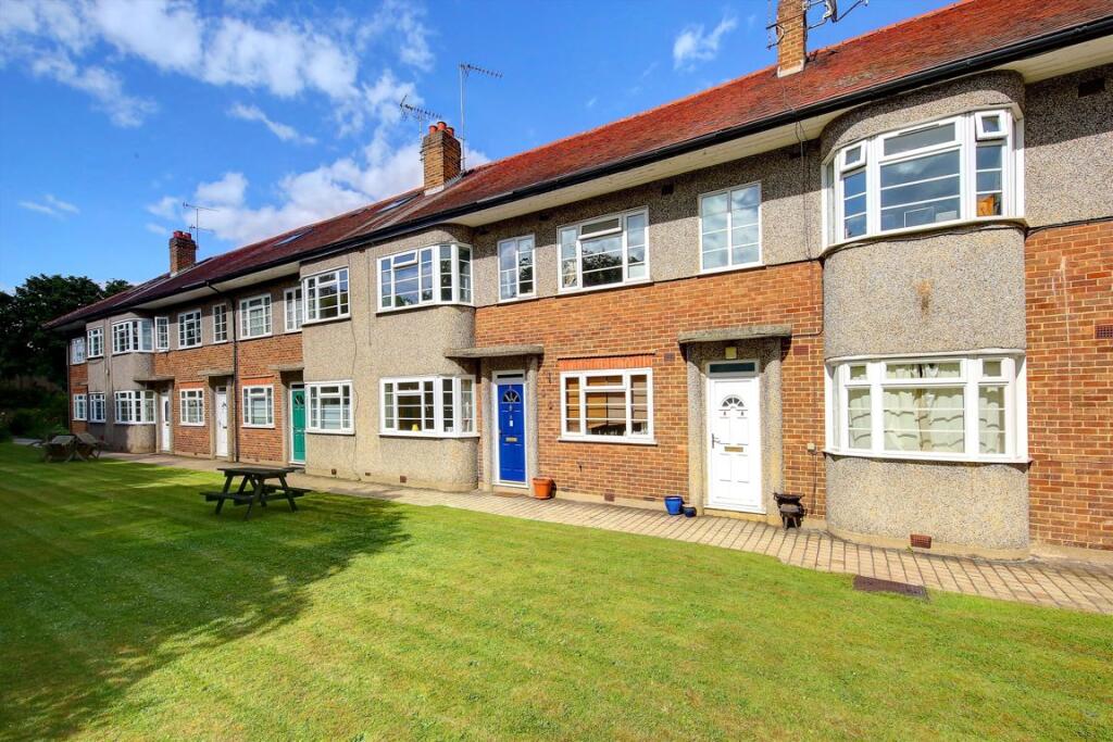2 bed 1st Floor Flat for rent in Teddington. From Jackson-Stops - Teddington