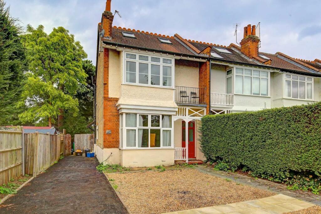 1 bed 1st Floor Flat for rent in Teddington. From Jackson-Stops - Teddington