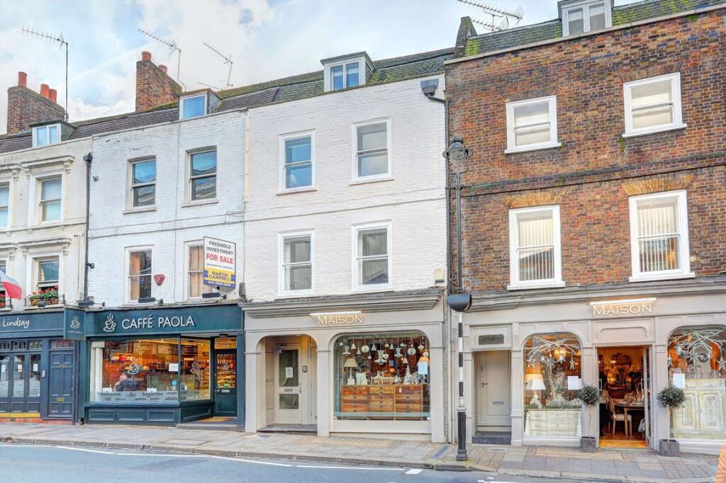 2 bed 1st Floor Flat for rent in Richmond. From Jackson-Stops - Teddington
