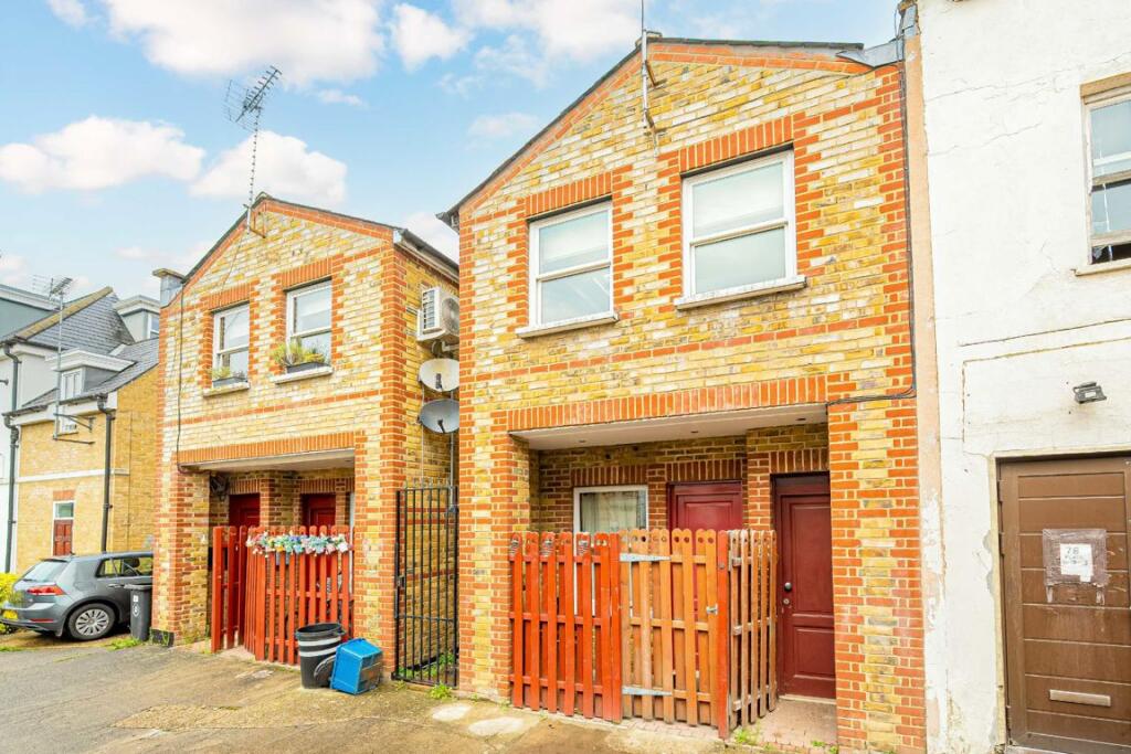 1 bed 1st Floor Flat for rent in Teddington. From Jackson-Stops - Teddington