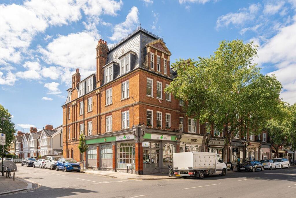 3 bed 1st Floor Flat for rent in Teddington. From Jackson-Stops - Teddington