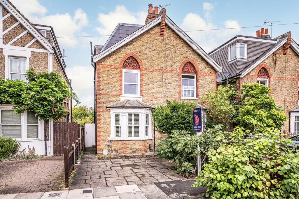4 bed Detached for rent in Teddington. From Jackson-Stops - Teddington