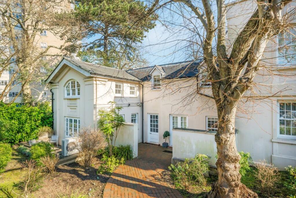 3 bed Mid Terraced House for rent in Wimbledon. From Jackson-Stops - Wimbledon