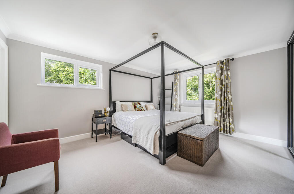 5 bed Detached for rent in Chislehurst. From jdm - Locksbottom