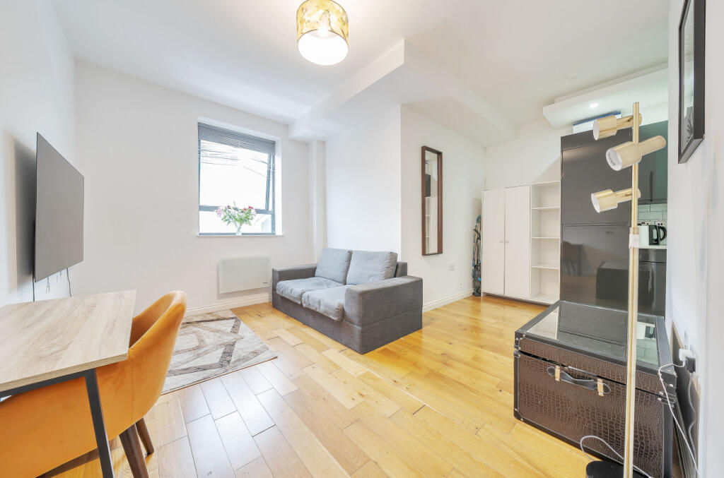 1 bed Apartment for rent in Beckenham. From jdm - Locksbottom 1 bed Apartment for rent in Beckenham. From jdm - Locksbottom