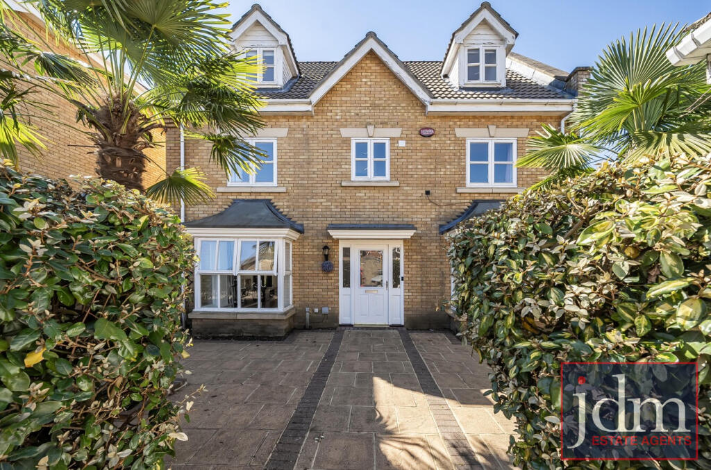 5 bed Detached for rent in Orpington. From jdm - Locksbottom
