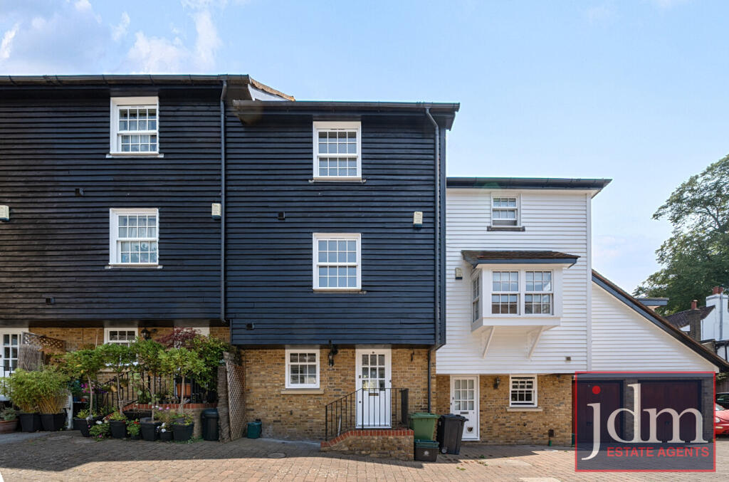 3 bed Mid Terraced House for rent in Chislehurst. From jdm - Locksbottom 3 bed Mid Terraced House for rent in Chislehurst. From jdm - Locksbottom