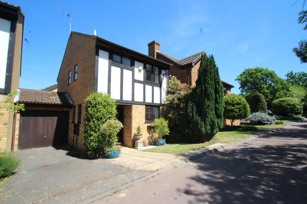 3 bed Detached for rent in Chislehurst. From jdm - Locksbottom