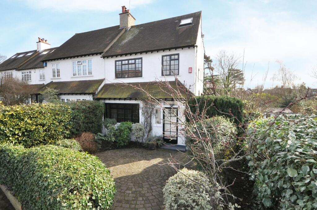 3 bed Semi Detached for rent in Chislehurst. From jdm - Locksbottom 3 bed Semi Detached for rent in Chislehurst. From jdm - Locksbottom