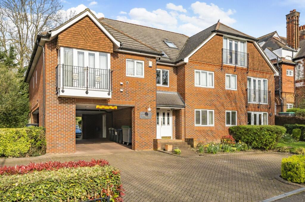 2 bed Apartment for rent in Beckenham. From jdm - Locksbottom