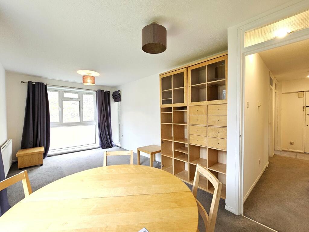 2 bed Flat for rent in Finchley. From Jeremy Leaf and Co