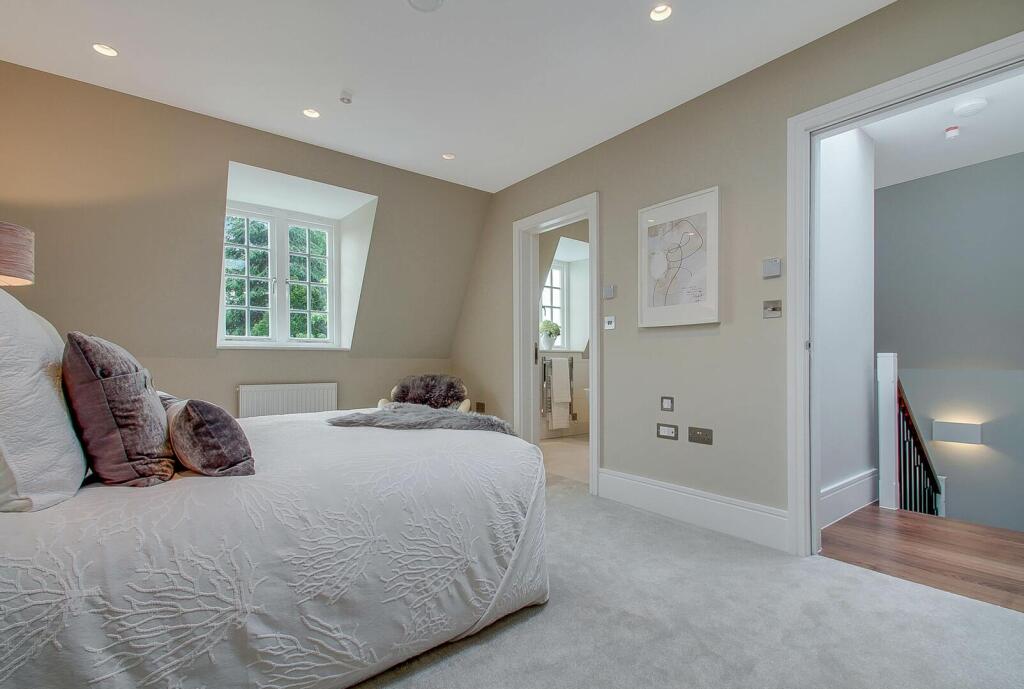 3 bed Mews for rent in Finchley. From Jeremy Leaf & Co - East Finchley 3 bed Mews for rent in Finchley. From Jeremy Leaf & Co - East Finchley