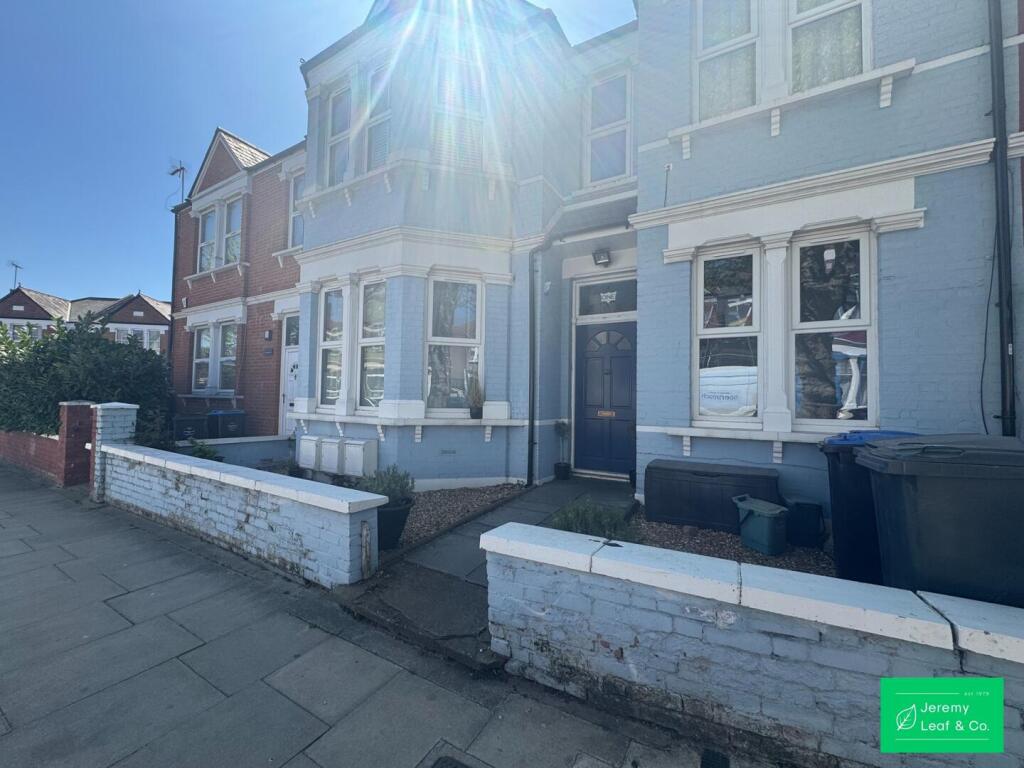1 bed 1st Floor Flat for rent in Willesden. From Jeremy Leaf & Co - East Finchley