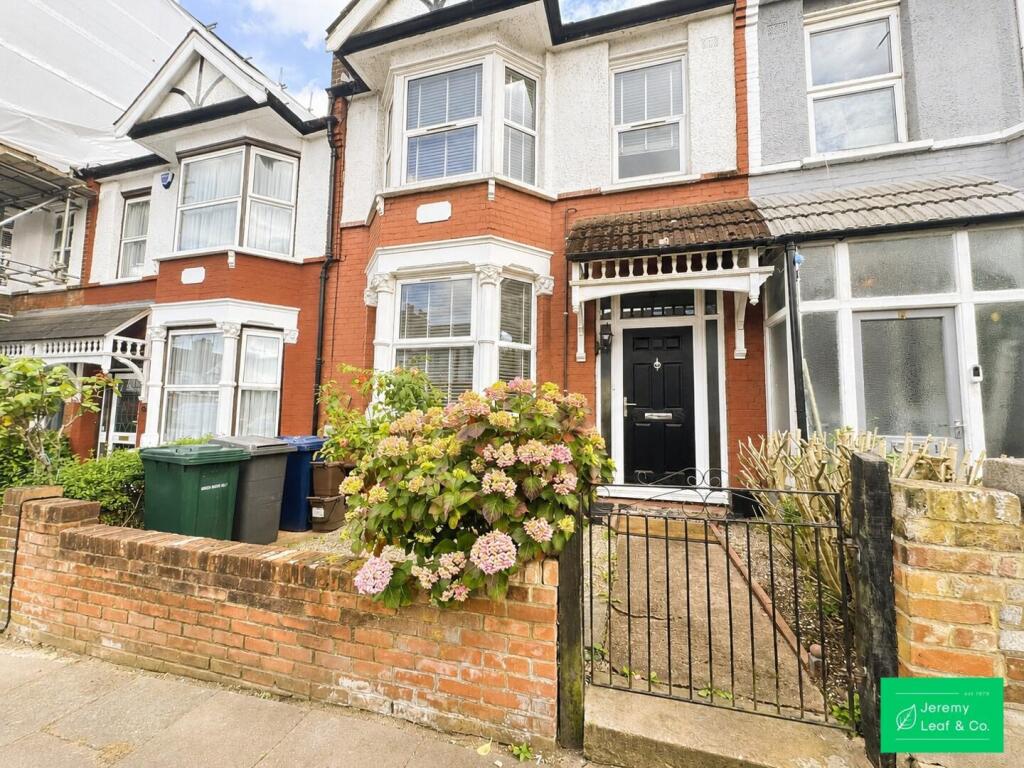 3 bed Mid Terraced House for rent in Finchley. From Jeremy Leaf & Co - East Finchley 3 bed Mid Terraced House for rent in Finchley. From Jeremy Leaf & Co - East Finchley