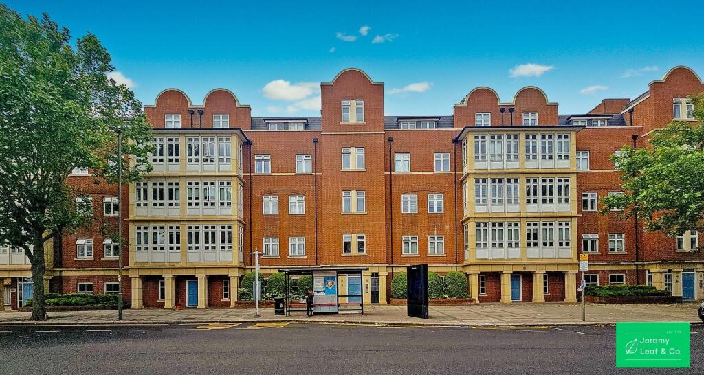 2 bed 1st Floor Flat for rent in London. From Jeremy Leaf & Co - East Finchley