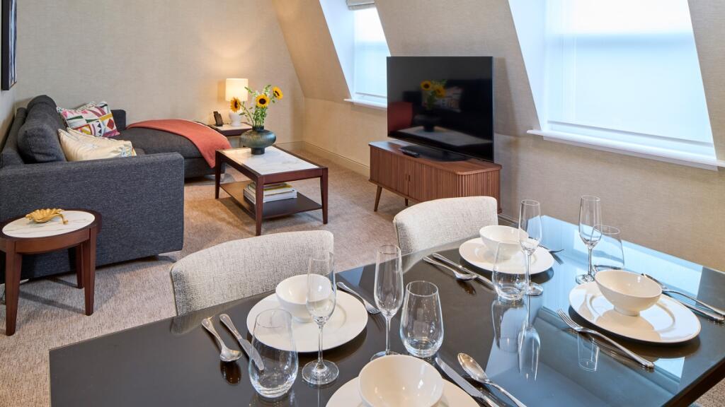 2 bed Apartment for rent in London. From JLL - The City - Central London