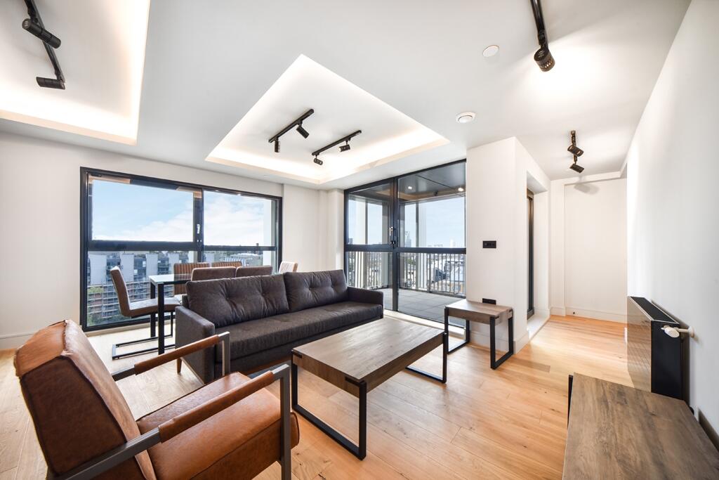 3 bed Apartment for rent in London. From JLL - The City - Central London