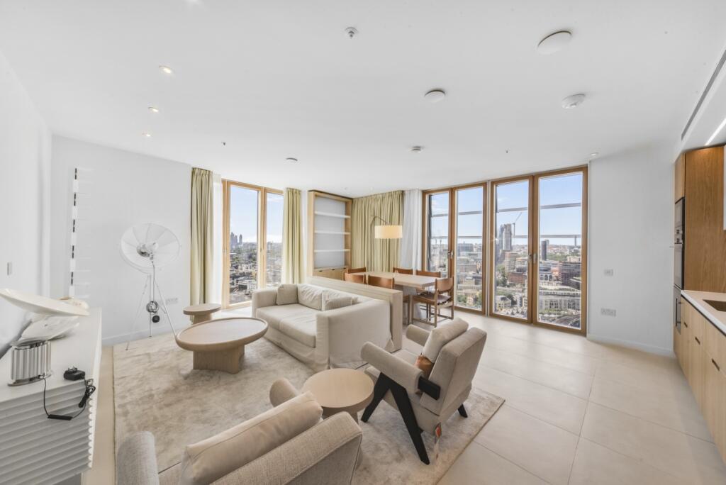 2 bed Penthouse for rent in Bermondsey. From JLL - The City - Central London