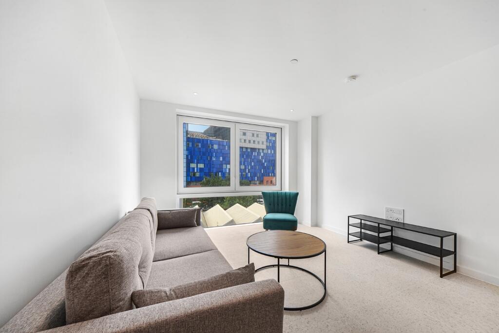 2 bed Apartment for rent in Stepney. From JLL - The City - Central London