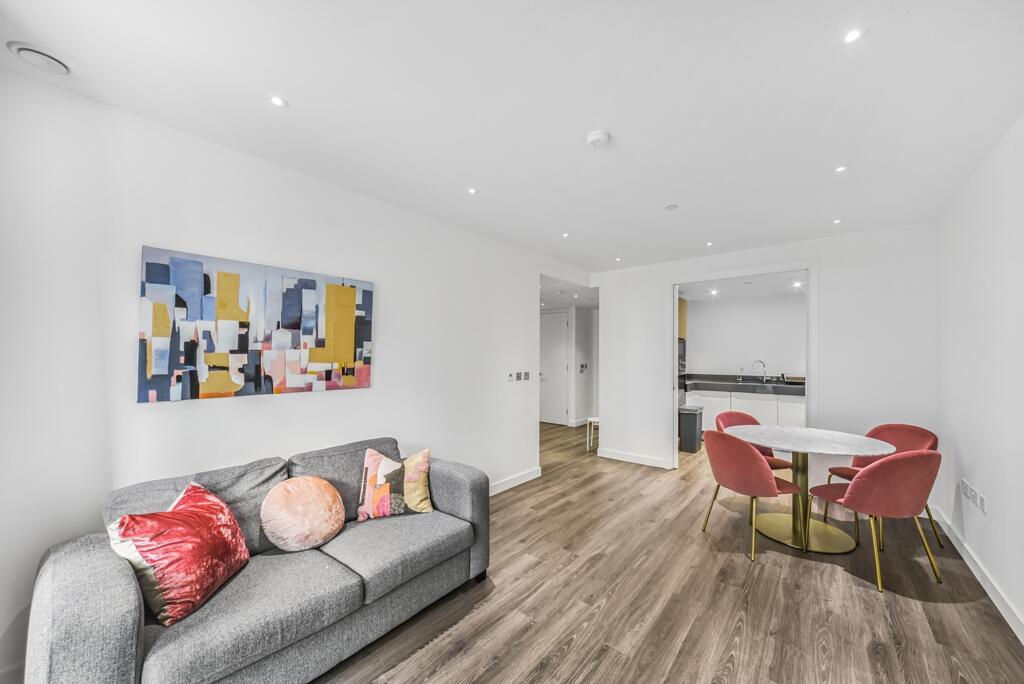 1 bed 1st Floor Flat for rent in Stepney. From JLL - The City - Central London