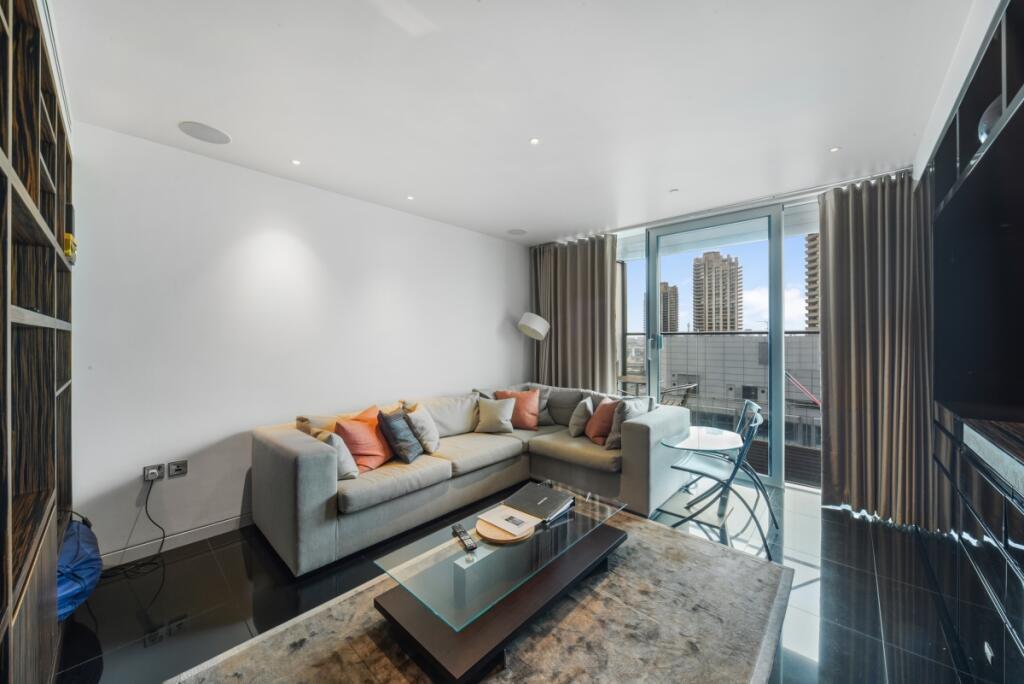 4 bed Apartment for rent in London. From JLL - The City - Central London 4 bed Apartment for rent in London. From JLL - The City - Central London