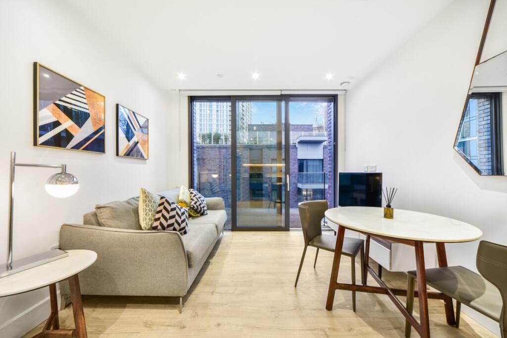 4 bed Apartment for rent in Stepney. From JLL - The City - Central London