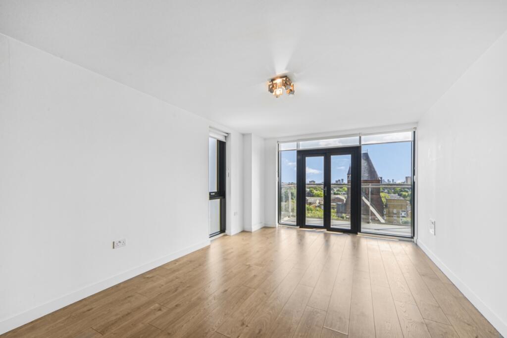 3 bed Apartment for rent in Hackney. From JLL - The City - Central London