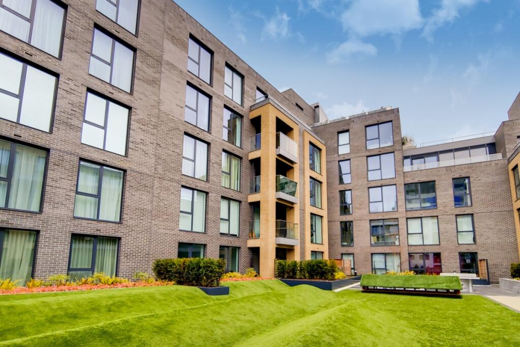 2 bed Apartment for rent in London. From JLL - The City - Central London