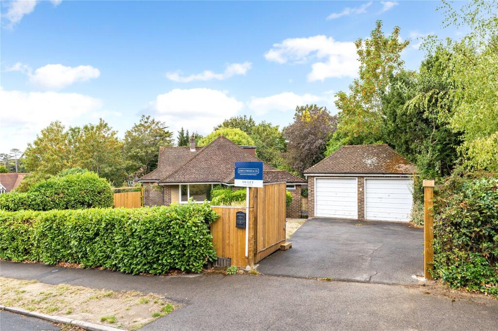 3 bed Bungalow for rent in Stoke D'Abernon. From John D Wood & Co. Sales - Cobham 3 bed Bungalow for rent in Stoke D'Abernon. From John D Wood & Co. Sales - Cobham