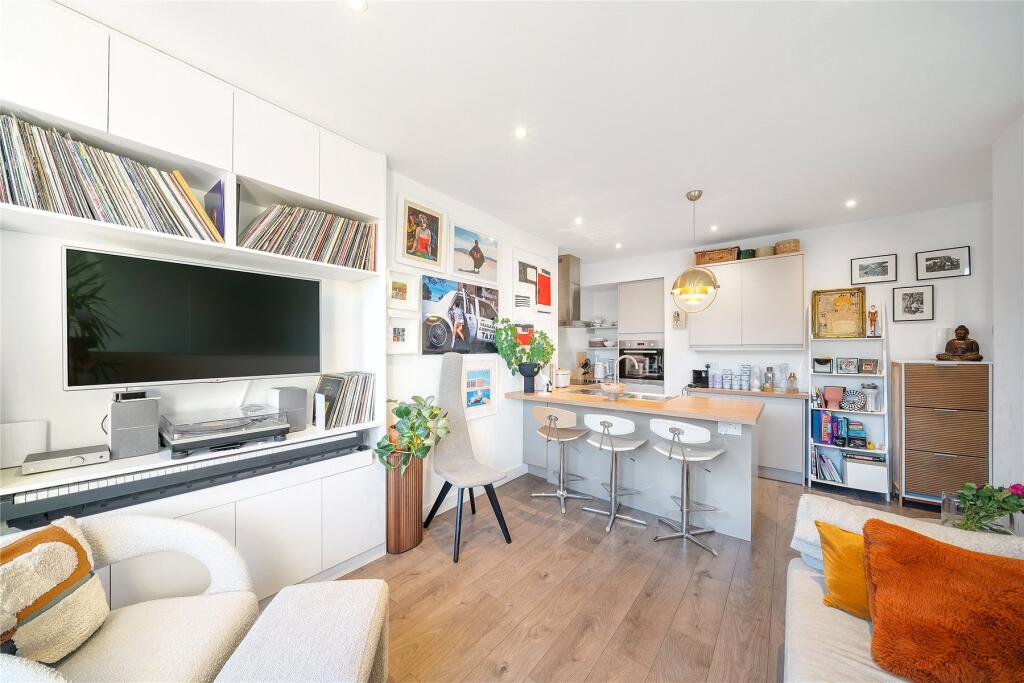 1 bed 1st Floor Flat for rent in London. From John D Wood & Co - Notting Hill