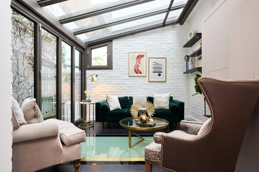 2 bed 1st Floor Flat for rent in London. From John D Wood & Co - Notting Hill