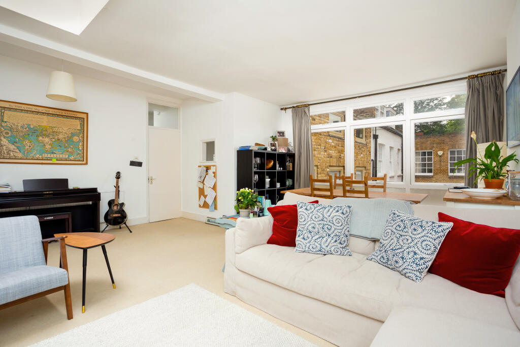 2 bed Mews for rent in London. From John D Wood & Co - Notting Hill