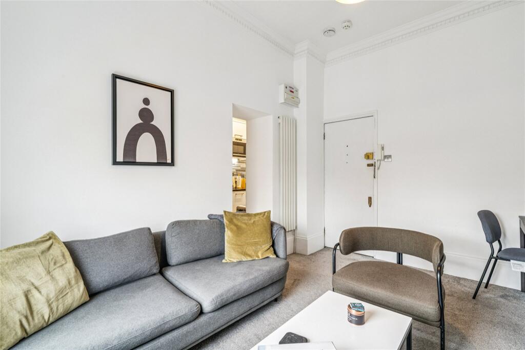 1 bed 1st Floor Flat for rent in Kensington. From John D Wood & Co - Notting Hill
