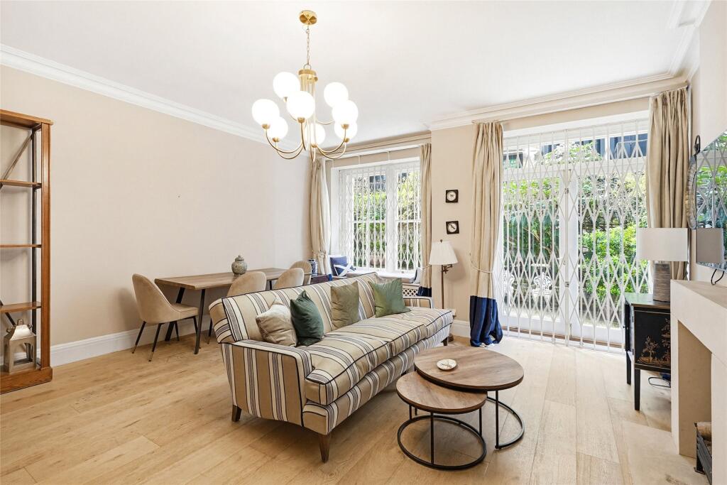 3 bed 1st Floor Flat for rent in London. From John D Wood & Co. Sales - Country House Department