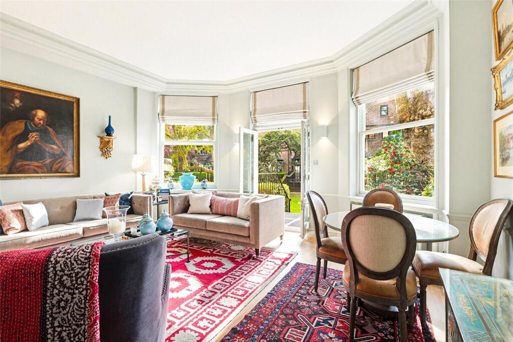 2 bed 1st Floor Flat for rent in London. From John D Wood & Co. Sales - Country House Department