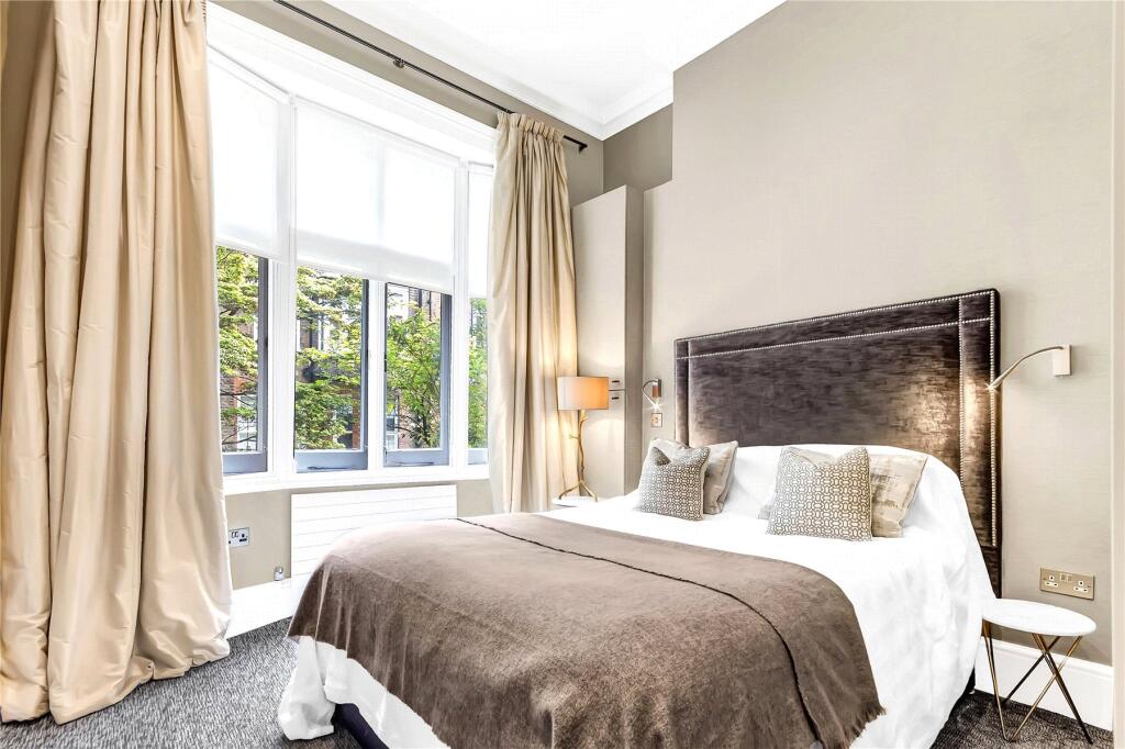 1 bed 1st Floor Flat for rent in London. From John D Wood & Co. Sales - Country House Department 1 bed 1st Floor Flat for rent in London. From John D Wood & Co. Sales - Country House Department